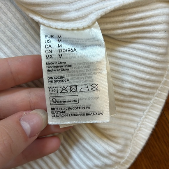 H&M White Crop Top Buttons Ribbed - Picture 4 of 4